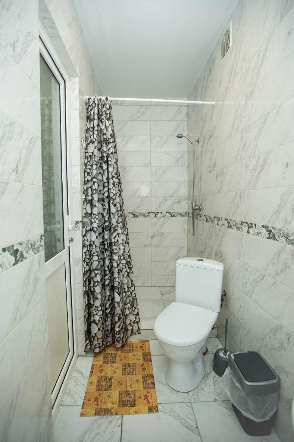 Amalia Hotel Zaliznyi Port Extérieur photo