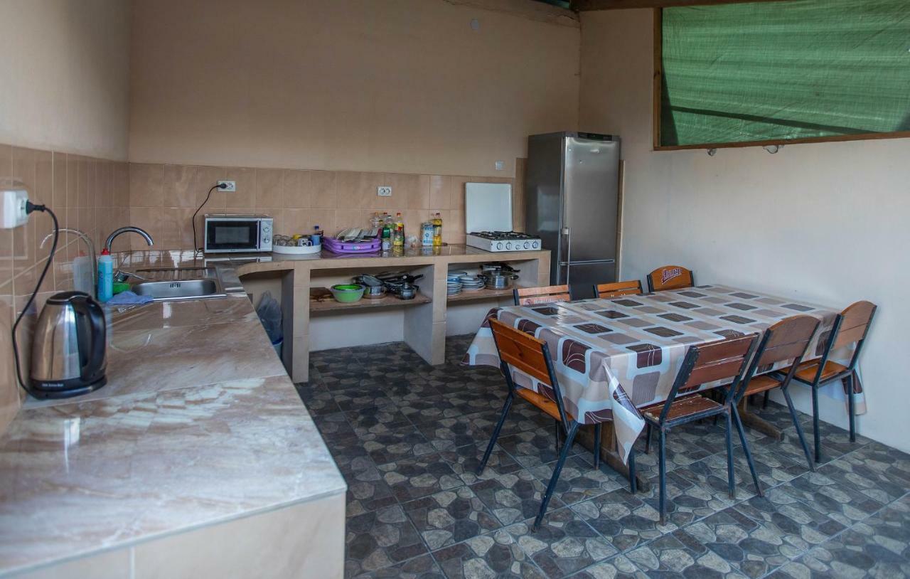 Amalia Hotel Zaliznyi Port Extérieur photo